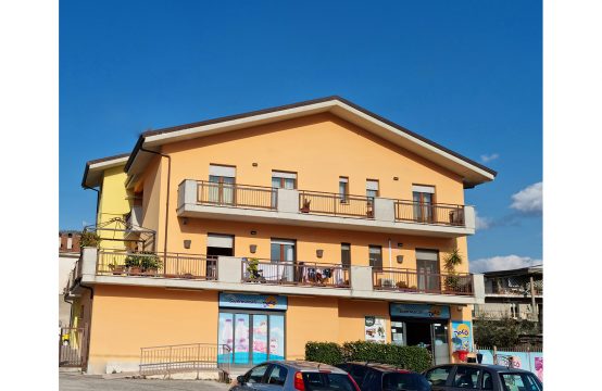 Appartamento con garage a Pozzilli in Via Olivetone
