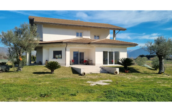 Villa in Via Marco Tullio Cicerone (già Via Cupa)