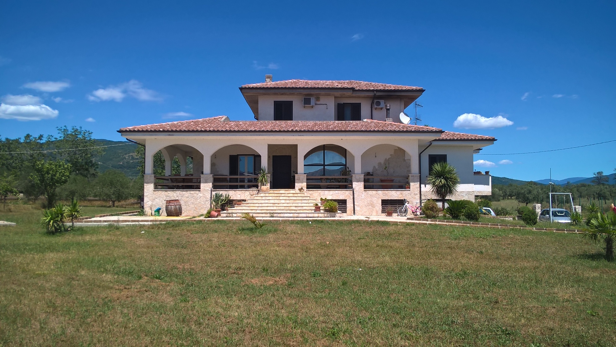 Villa con giardino in Via Maiella &#8211; Pozzilli